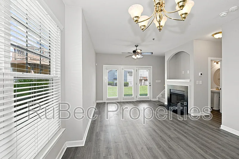 Avalon Townhomes — Photo 3