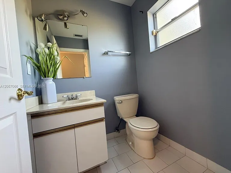 773 Crystal Lake Dr #773 — Photo 12