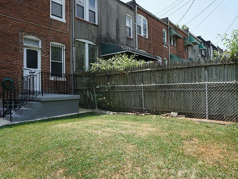3400 W Franklin St #A — Photo 4