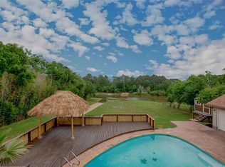 3819 Bayou Cir, Dickinson, TX 77539
