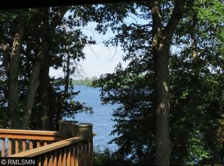 17 Buffalo Rd, North Oaks, MN 55127