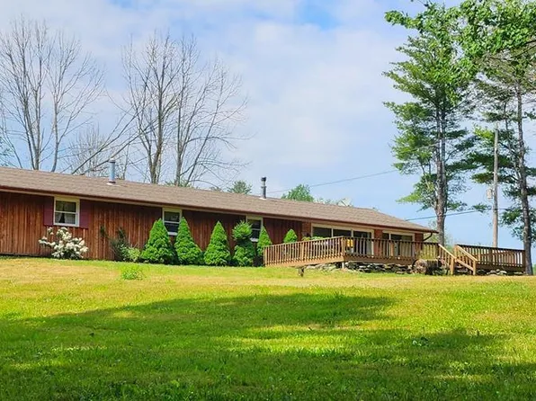 91 Lakeside Dr, Sayre, PA 18840