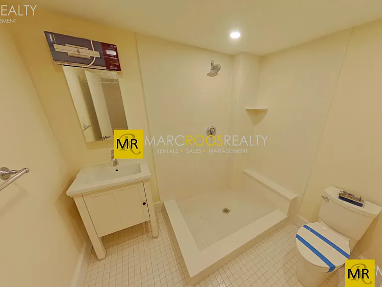 10 Melvin Ave — Photo 2