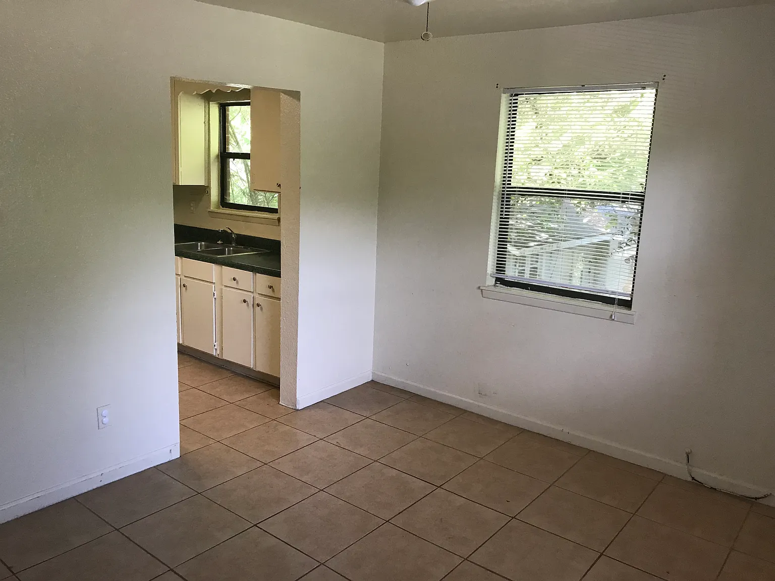 2 bed, 775 sqft, $1,495 — Photo 3