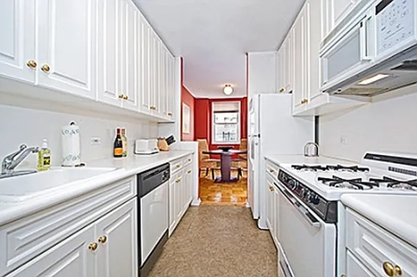 Sold by Citi Habitats | media 2