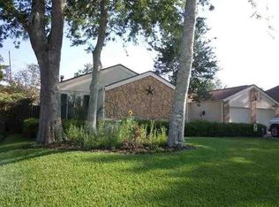 7085 Burlington Dr, Beaumont, TX 77706