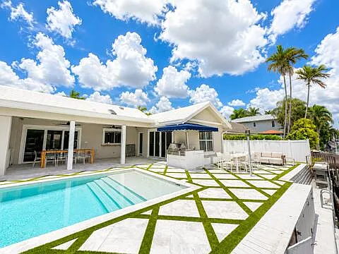 885 Nafa Dr — Photo 14
