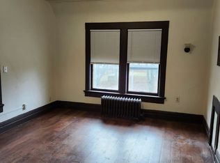 2460 W Kilbourn Ave #4, Milwaukee, WI 53233