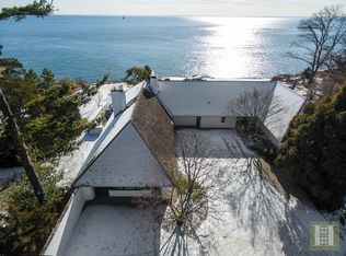 18 Shennamere Rd, Darien, CT 06820