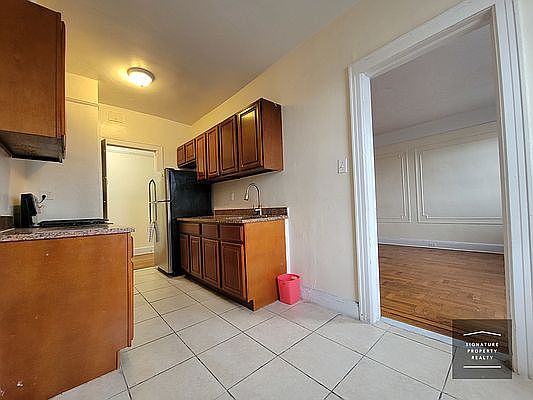 3rd image of 44-15 43rd Ave #B3