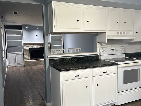 5th image of 3810 Darwood Ct