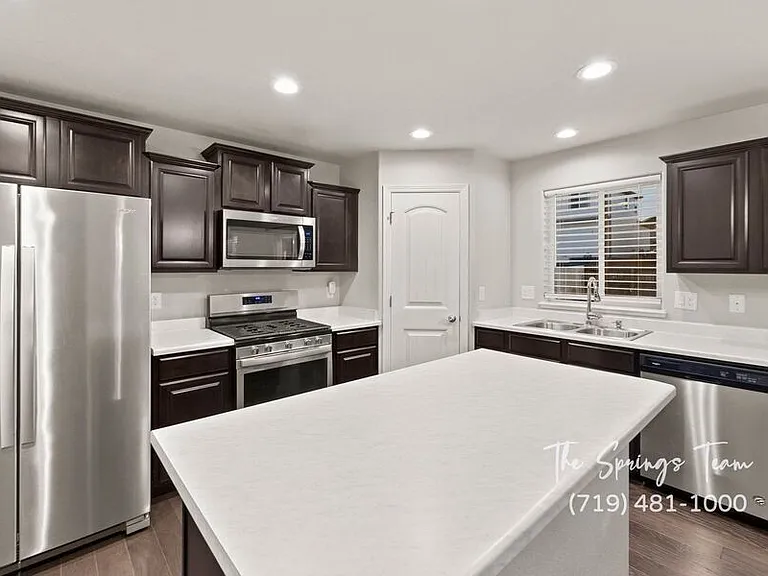10957 Matta Dr — Photo 15