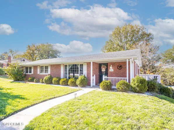 220 Eastwood Dr, Jefferson City, MO 65101