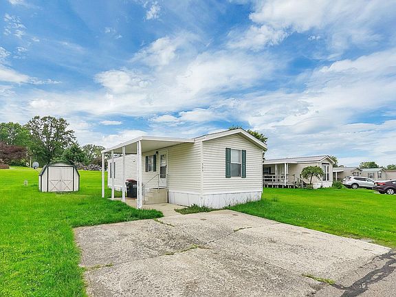 2nd image of 1100 Thornwood Dr Lot 505