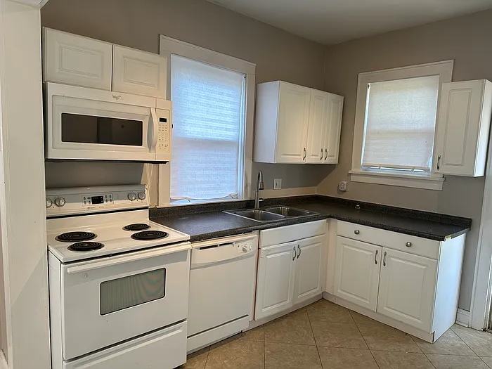 1722 W Woodbine Ave — Photo 10
