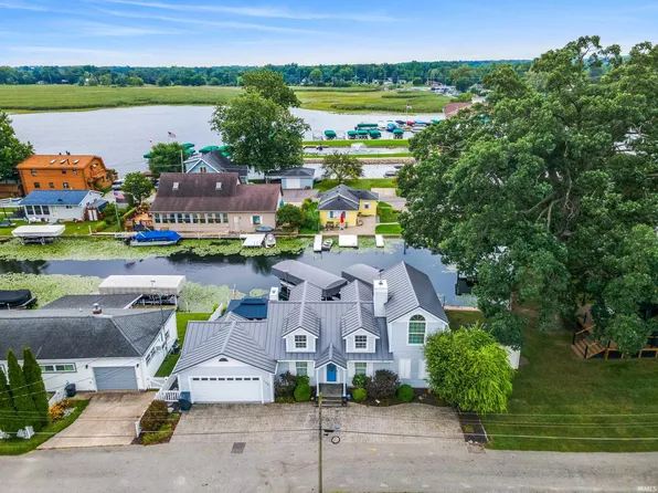 309 E North Kitson Ln, Syracuse, IN 46567