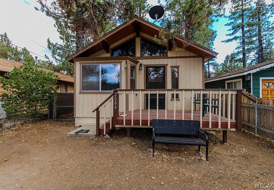 1st image of 2084 8th Ln