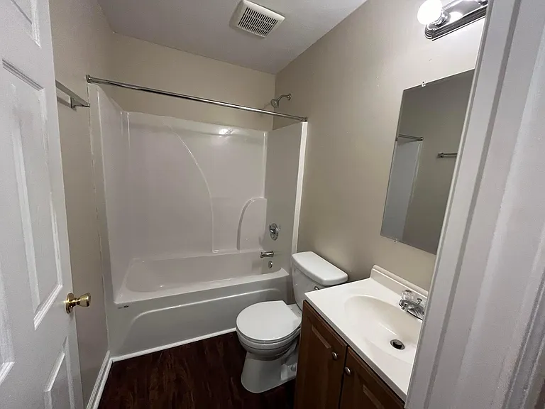 536 N Midland Ave #104-A — Photo 12