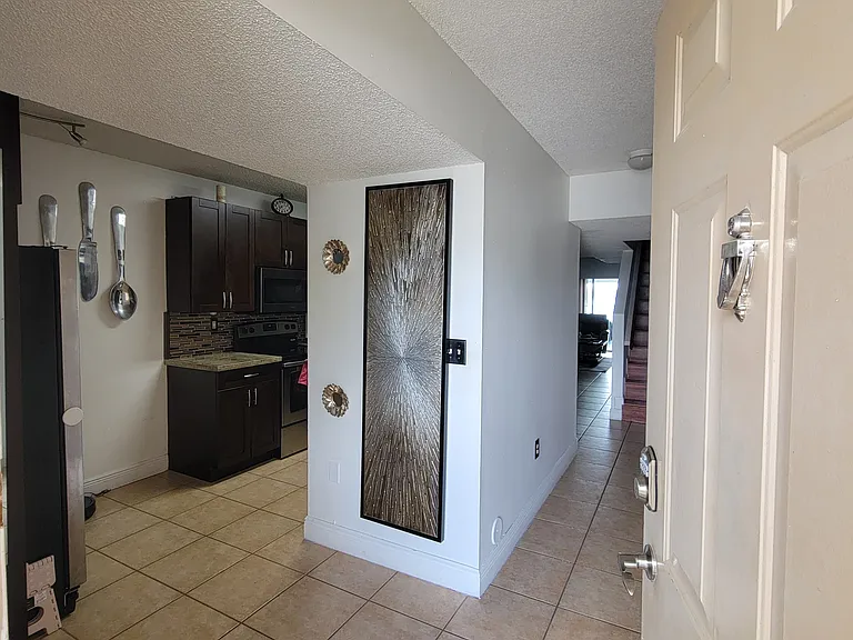 12448 NW 11th Ln — Photo 10