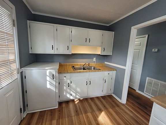5th image of 713 Palm Dr