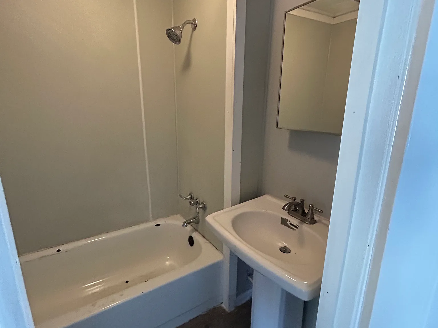 2 bed, 707 sqft, $750 — Photo 3