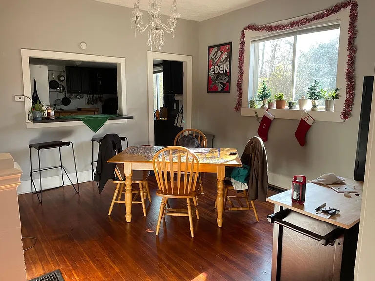 355 N Hamilton Ave — Photo 4