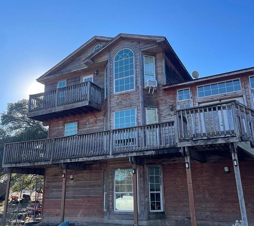 2nd image of 432 RINGASKIDDY CIR
