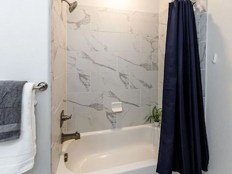 5722 Villa Lorenzo Dr — Photo 25