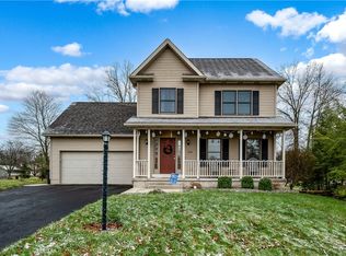 206 Canterberry Dr, New Castle, PA 16105
