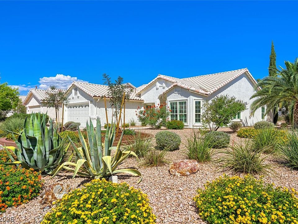 1st image of 5421 Desert Paradise Dr