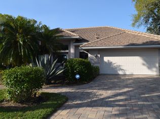 4698 Del Sol Blvd, Sarasota, FL 34243