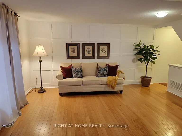 273 Wetenhall Lndg — Photo 3