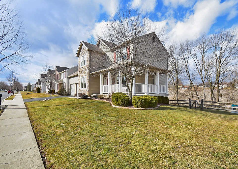 1st image of 25 Mill Brook Ct