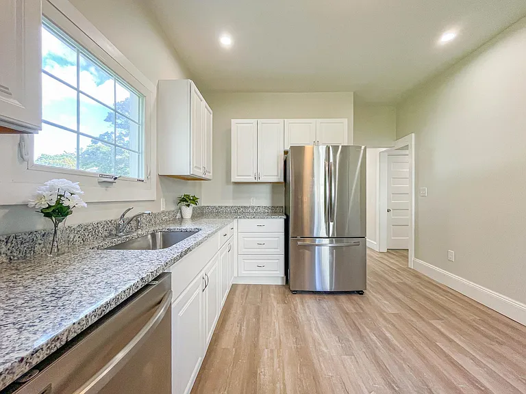 63 Pleasant Ave #1 — Photo 10