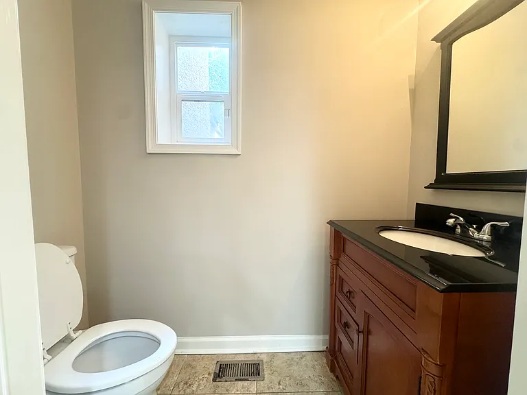 3510 Wallace St — Photo 13