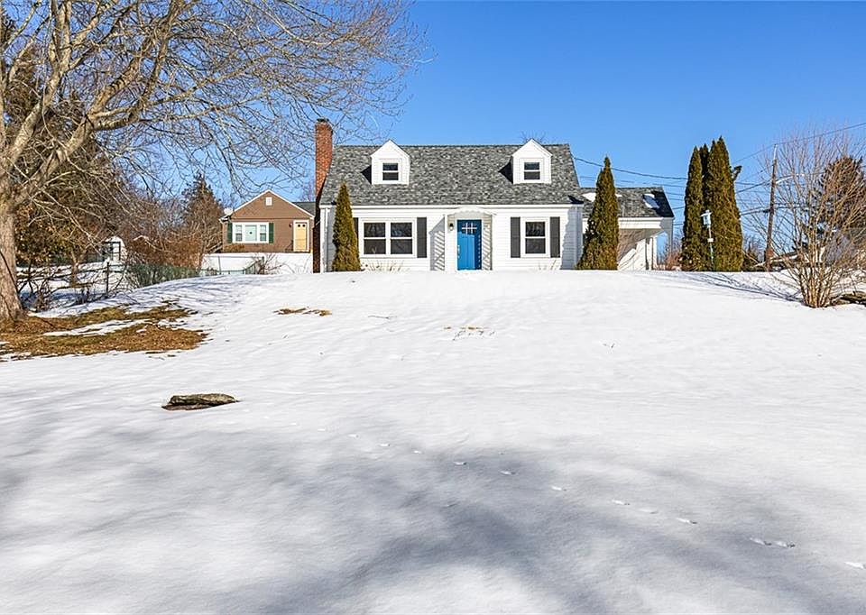 1st image of 26 Country Hill Rd