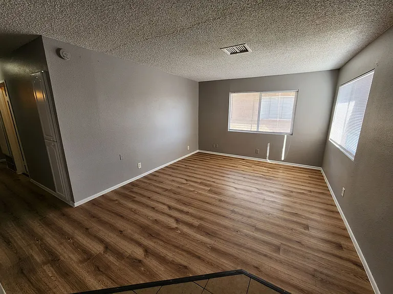 1705 Breckenwood Ct #4 — Photo 7