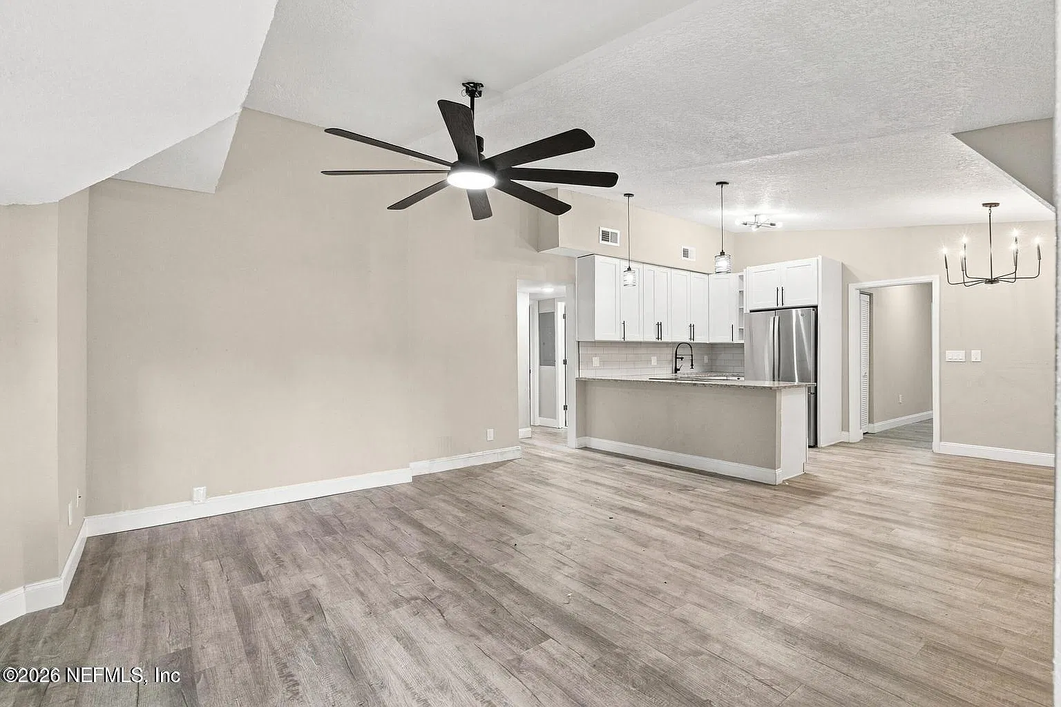4 bed, 2.0 bath, 1532 sqft, $2,300 — Photo 4