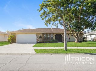 1535 Bay Hill Cir, Sarasota, FL 34232