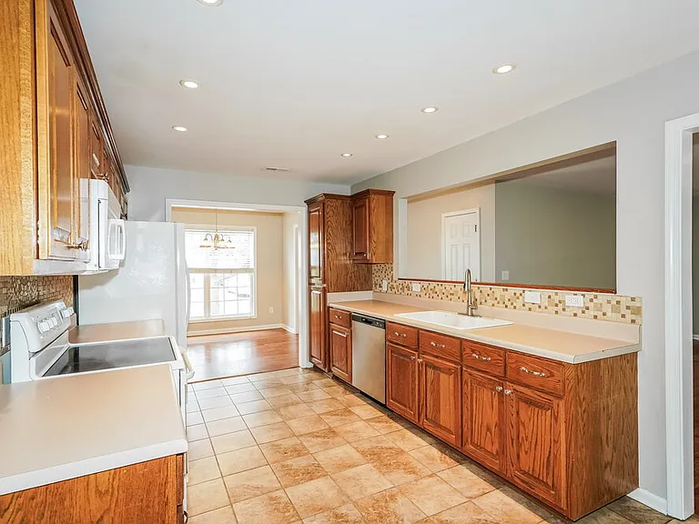 1256 Baker Creek Dr — Photo 7