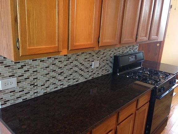 2nd image of 854 N Campbell Ave #2