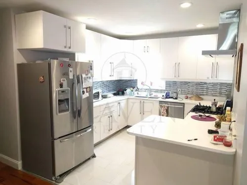 64 Winchester St #1 Photo 1