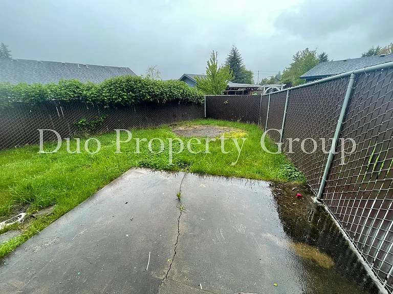 606 S 41st Ct — Photo 19