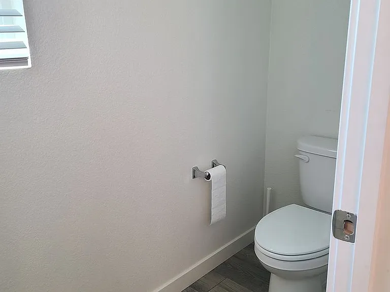 8833 Portia Dr — Photo 12