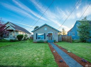 2930 Porter St, Enumclaw, WA 98022