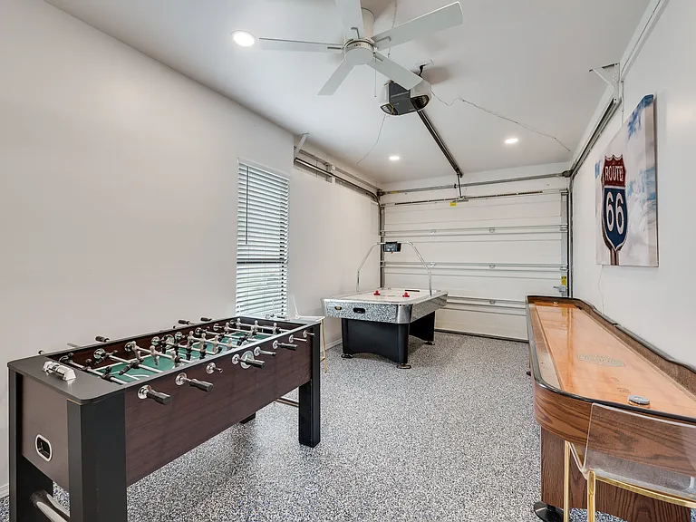 202 Pine St — Photo 10