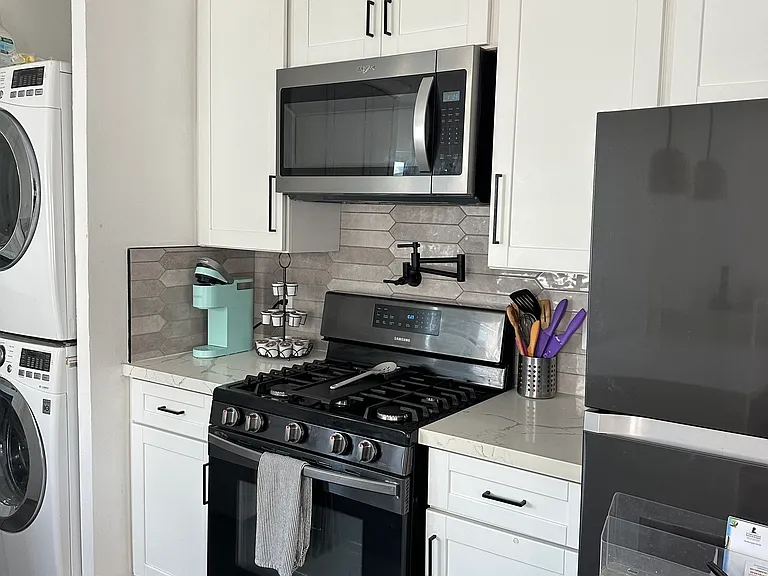 415 E Norton St — Photo 10
