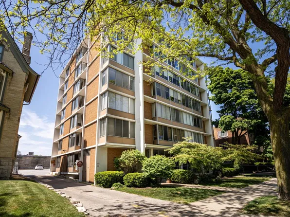 1409 N Prospect AVENUE #401, Milwaukee, WI 53202