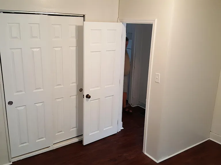 Middle Bedroom
