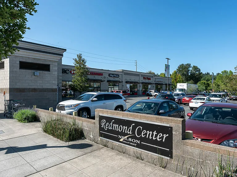 Neighborhood shopping and dining at Redmond Town Center.